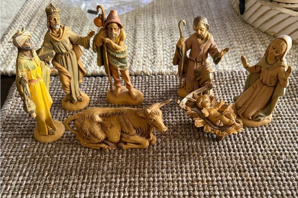 Vintage Fontanini resin nativity set Depose Italy 80’s
